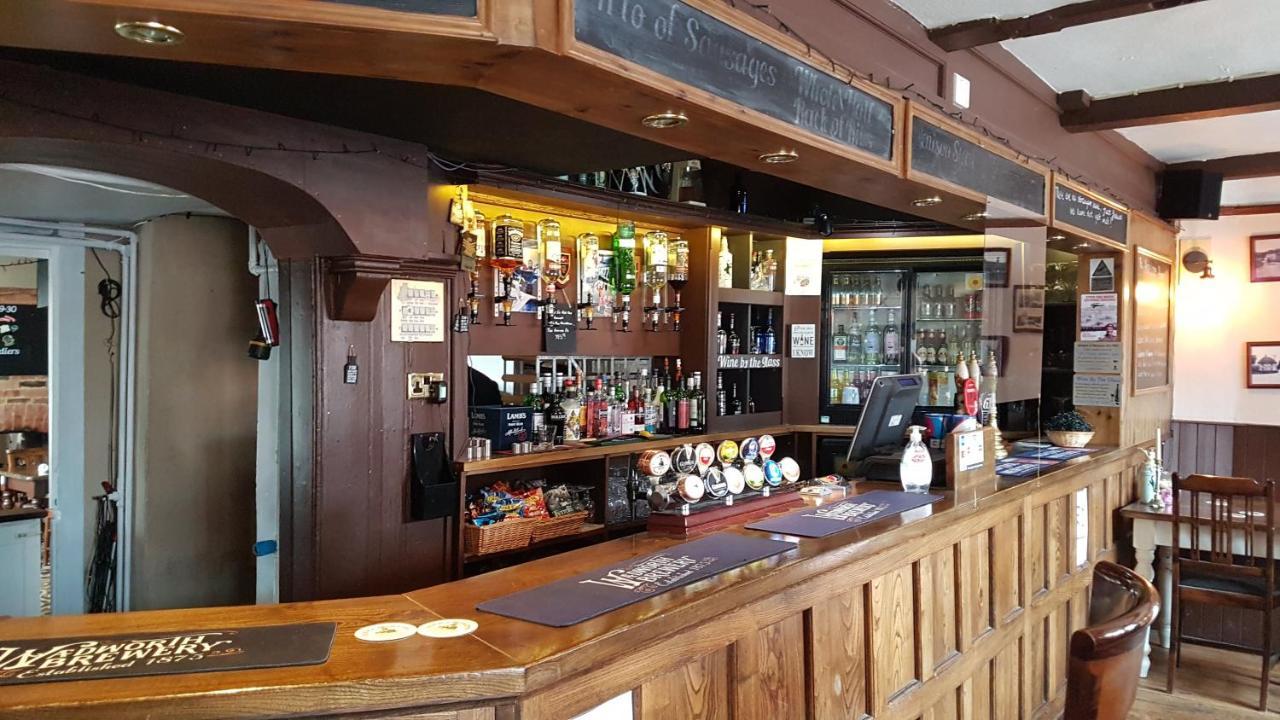 Upavon 阿佩文安蒂洛普宾馆酒店 外观 照片